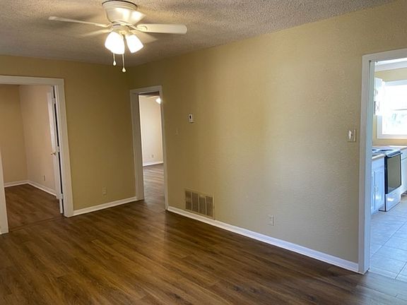 3rd image of 1726 Marshall St