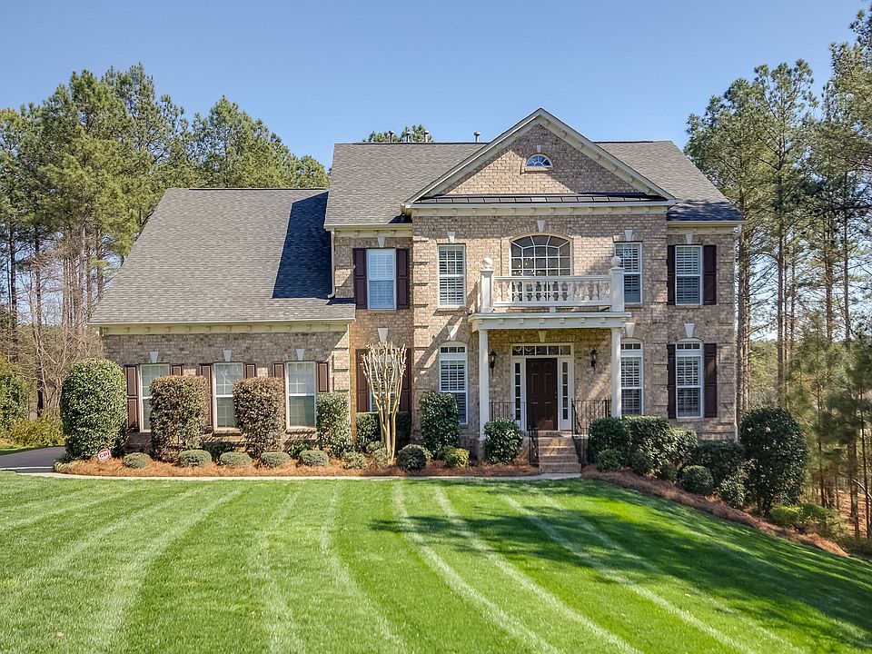 1st image of 404 Beech Bluff Dr
