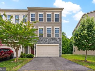 614 Savile Row Ter, Purcellville, VA 20132