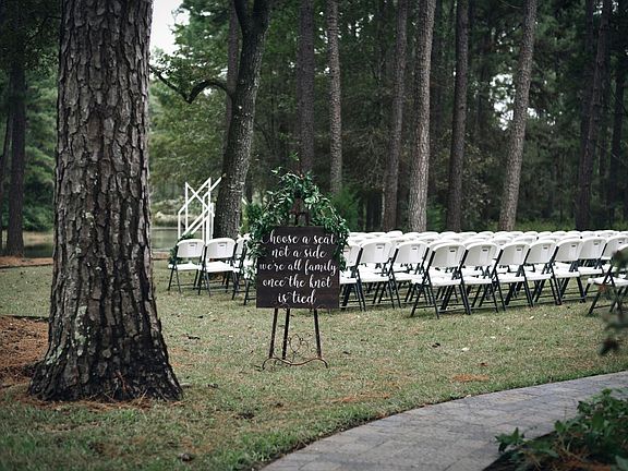 3rd image of 1539 Weishuhn Rd