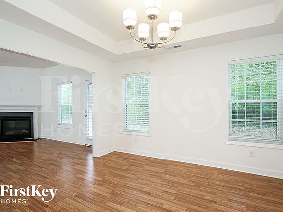 5th image of 1814 Yarborough Dr