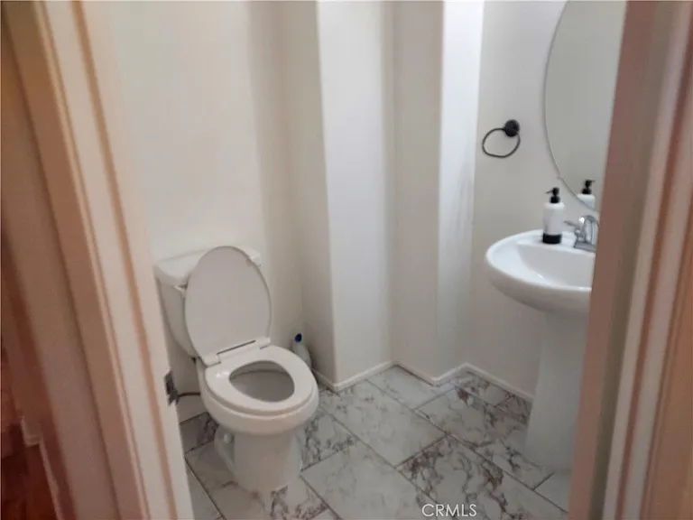 3944 Polk St #B — Photo 11