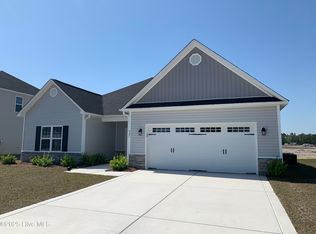 925 Uplands Ln, Jacksonville, NC 28546