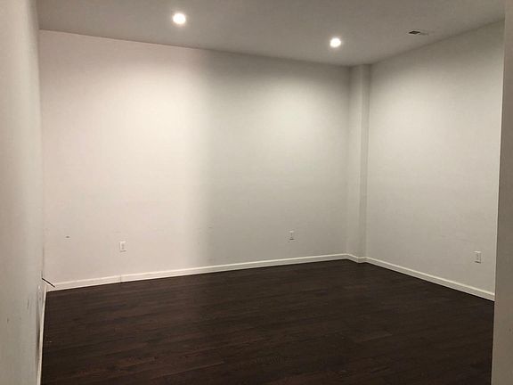2nd image of 35 N 2nd St Floor 1