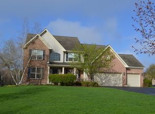 700 Saratoga Cir, Algonquin, IL