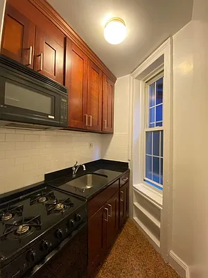 Rented by Oxford Property Group | media 3