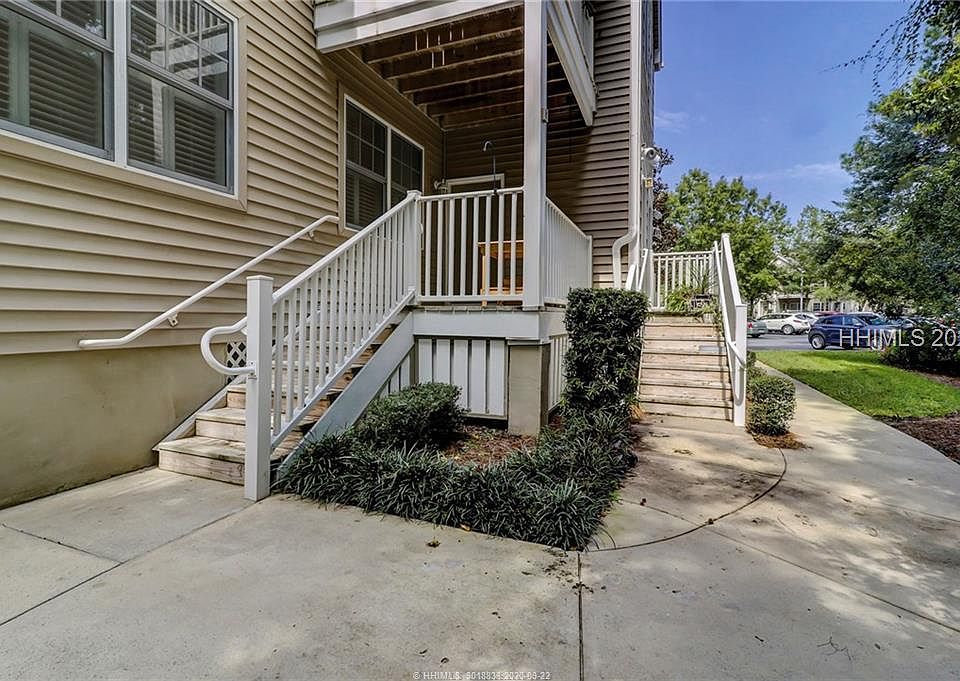 1st image of 48 Summerfield Ct