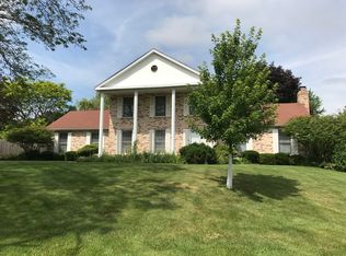 338 Redbird Rd, Bloomingdale, IL 60108