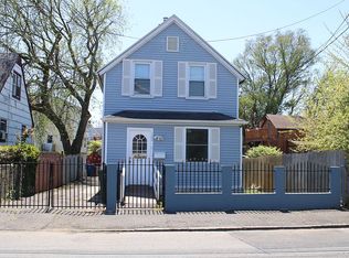 164 Adams St, Bridgeport, CT 06607