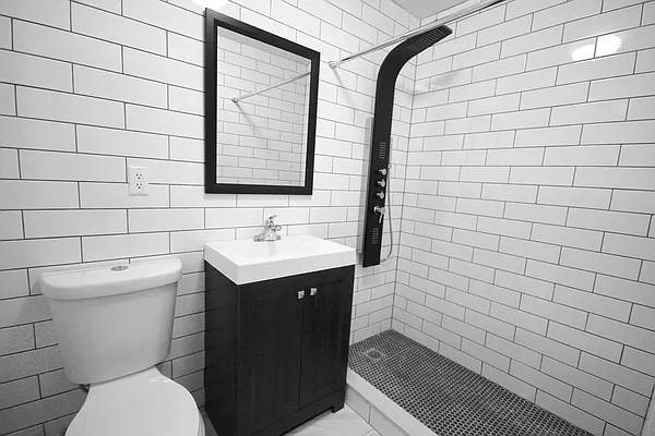 Rented by Nooklyn NYC LLC | media 22