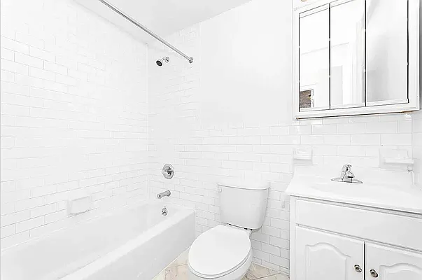 Rented by Highline Residential | media 14