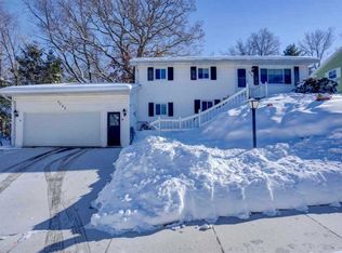 2705 Golden Gate Way, Madison, WI 53713