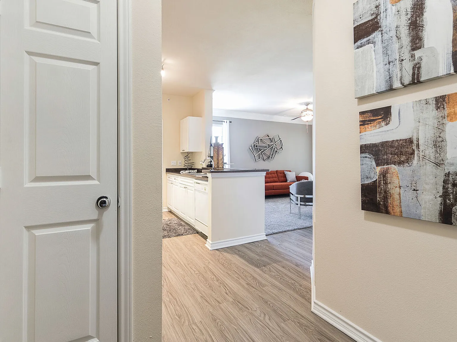 Lake Pointe Apts — Photo 3
