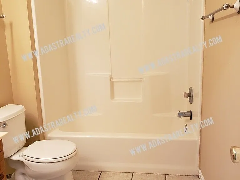 126 S Julia St — Photo 12