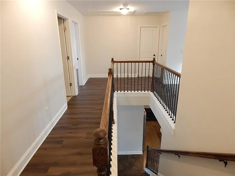 2441 Melton Common Dr — Photo 50