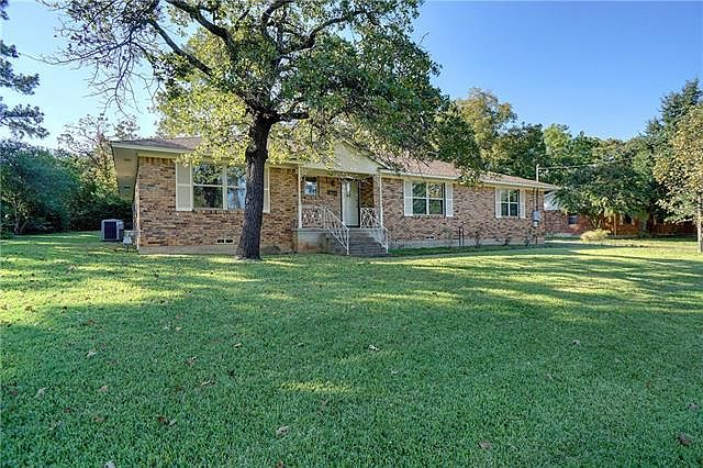 1st image of 2515 Crestwood Pl