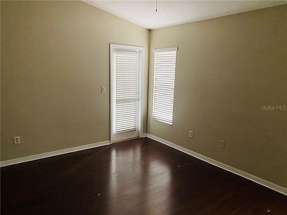 5th image of 7740 Carriage Pointe Dr
