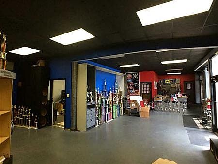 2nd image of 721 Louisiana Ave