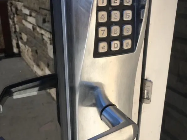 1215 Sylvan St, Emporia, KS