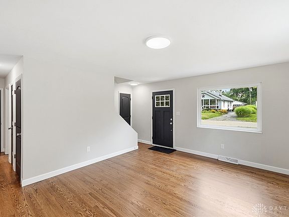 5th image of 2783 South Blvd