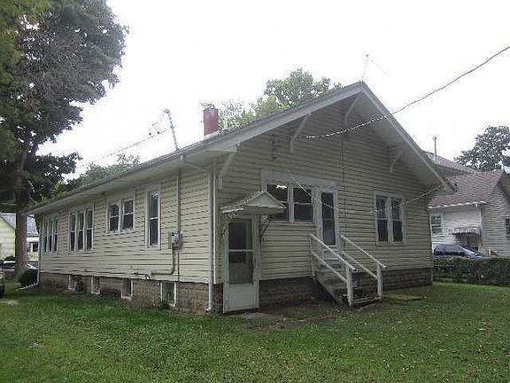 2nd image of 106 N Walnut St