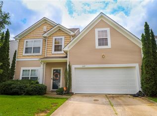 1117 Hawick Dr, High Point, NC 27262