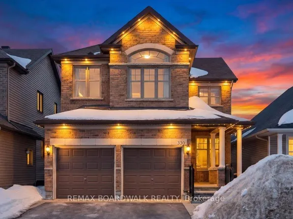 330 Bobolink Rdg, Ottawa, ON K2V 0B7