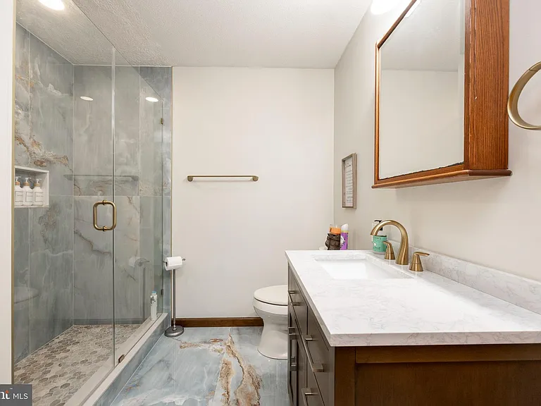 1212 Acacia Dr — Photo 32