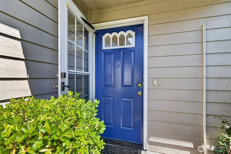 3rd image of 6267 Harbor Sunset Lane