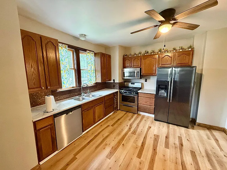 210 O'Bannon Ave — Photo 5