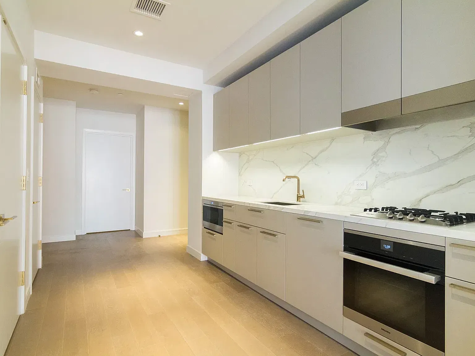 305 East 51st Street — Photo 3