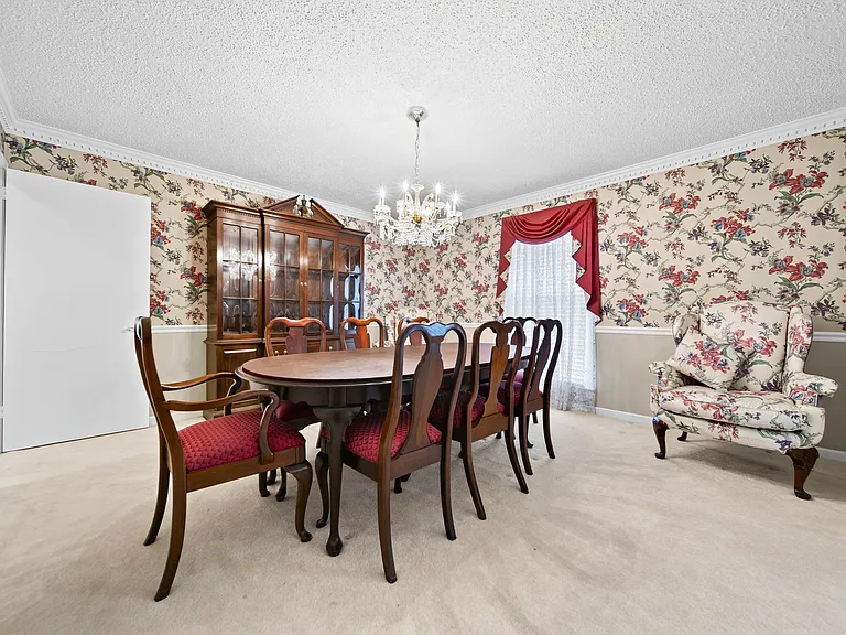 120 Briarwood Dr — Photo 24