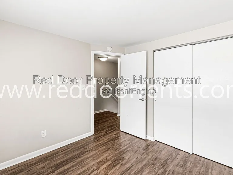 335 1st Ave NW #3 — Photo 15