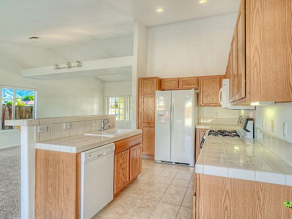2nd image of 13523 El Cajon Dr