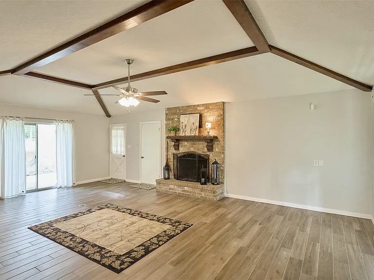 24803 Lori Ln — Photo 7