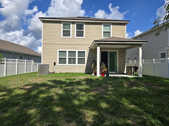2nd image of 314 Thistleton Way
