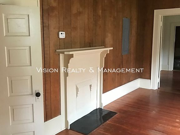 2nd image of 209 A N Cliff St