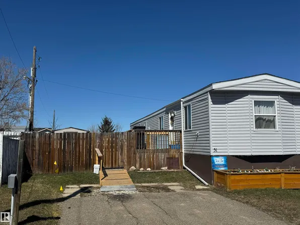 51 Wildwood, Cold Lake, AB T9M 1Z4