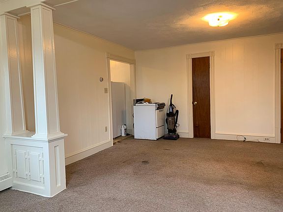 2nd image of 23 Curson St #3A