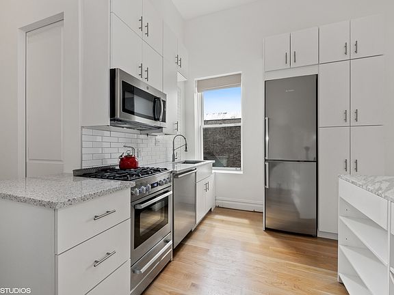 5th image of 186 Prospect Park W APT D3