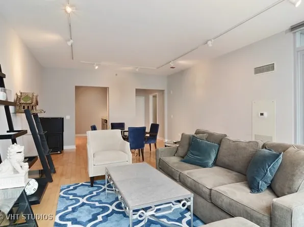 8 E Randolph St Unit 3103, Chicago, IL 60601