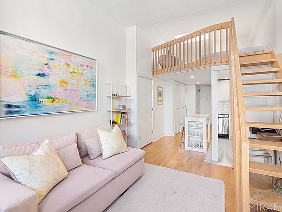 3rd image of 26 E 13th St APT 6B