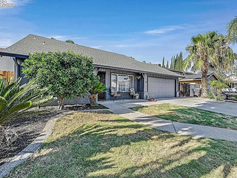 1375 Michelle Ave — Photo 31