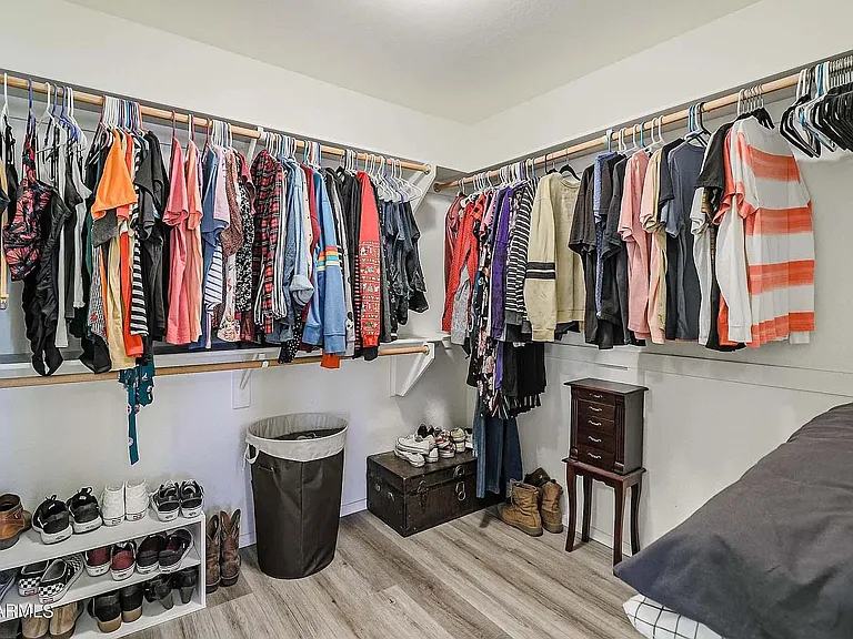 2896 N Claire Dr — Photo 26