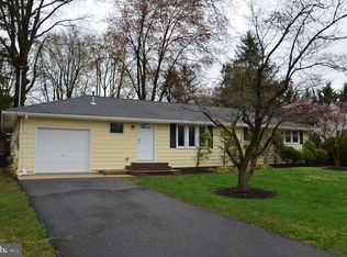 49 Wallace Rd, Princeton Junction, NJ 08550