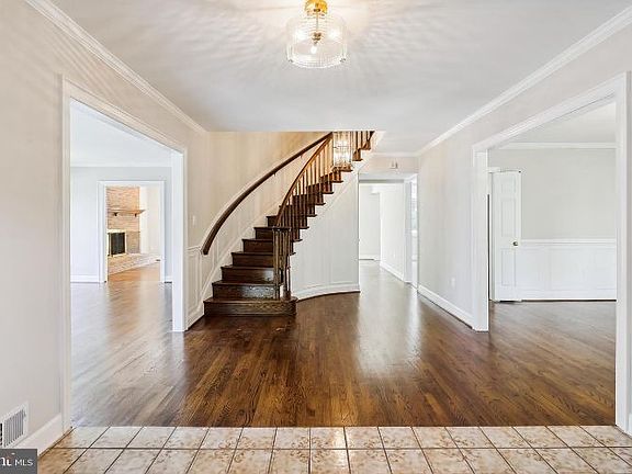 5th image of 3415 Arnold Ln