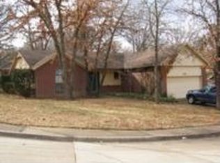 2505 N Hampton Ct, Fayetteville, AR 72703