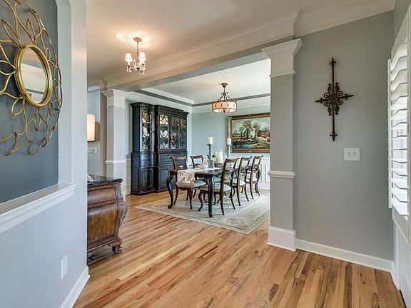 4th image of 460 Victorian Park Cir