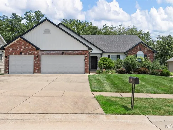 3510 Big Bear Ct, Wentzville, MO 63385