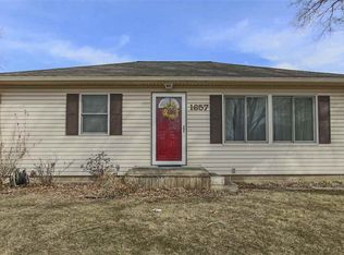 1657 Howard Ave, Waterloo, IA 50702